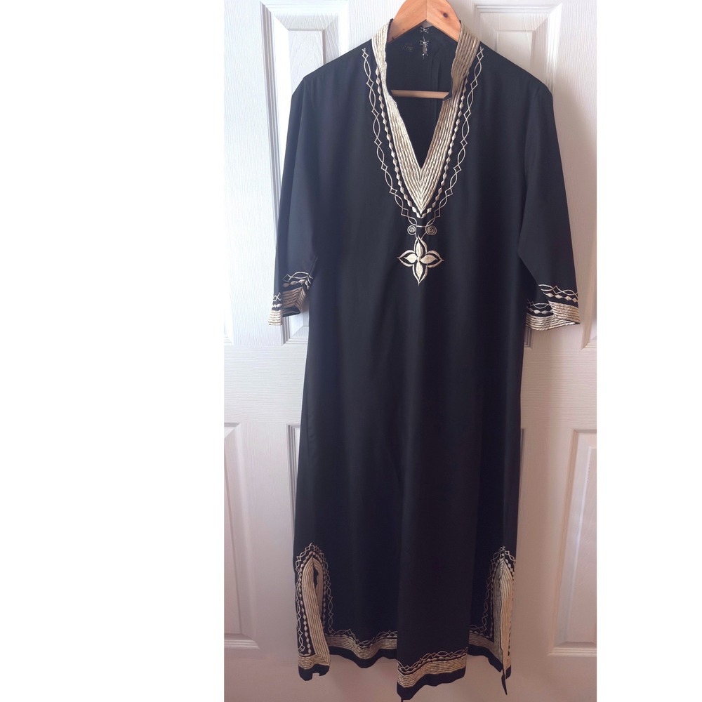 VINTAGE 1970's MACELLI Black Tan Embroidered Moroccan Caftan Maxi Dress L